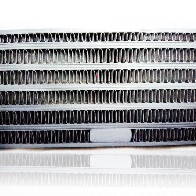 Deutz 913 Oil cooler 04237923 (5).jpg